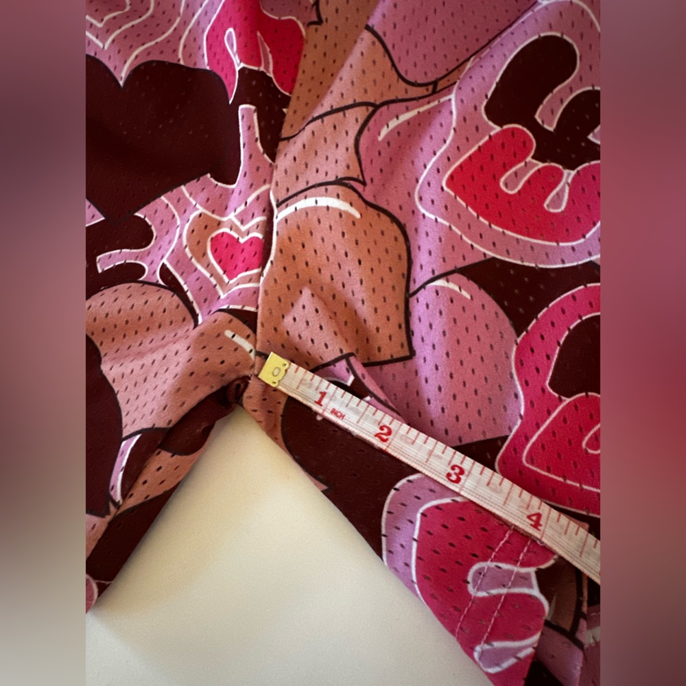 Eric Emanuel EE Basic Short "Pink Heart" Sweat sh… - image 5